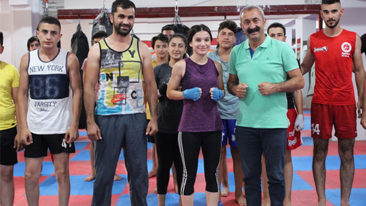 Dersimli Erivan Barut Kick Boks Şampiyonu
