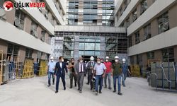 Vali Makas Yapımı Devam Eden Erzincan Devlet Hastanesi İnşaatını Ziyaret Etti