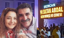 Mercan ve Erdal Erzincan Türküleri ile Açılışa Renk Kattı