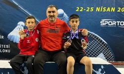Erzincanlı Minik Badmintoncular 3 Madalyayla Döndü