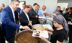 Hüseyin Aksoy Dede Anısına Lokma Yemeği Verildi