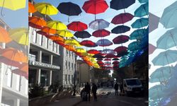 Erzincan’da Şemsiyeli Sokak Oluşturuldu: Renkli Yol İlgi Odağı Oldu