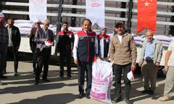 Kemaliye’de Üreticilere 11 Ton Kırmızı Mercimek Tohumu Dağıtıldı