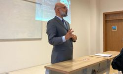 EBYÜ Eczacılık Fakültesi Dekanı Prof. Dr. Öztekin Algül’e “Altın Havan Bilim Ödülü”