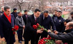 İliç’te Hayatını Kaybeden Madenciler Kabirleri Başında Anıldı