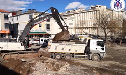 Merkez Çarşısı Kentsel Dönüşümünde Hafriyat Çalışmaları Başladı