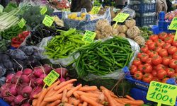 Erzincan’da Pazaryerlerinde Fiyat Etiketi Uygulaması Başlatıldı