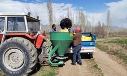 Erzincan’da 7 Köyde Mera Gübreleme Çalışması
