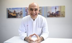 Türk Doktor Almanya’da Tıp Tarihine Geçti