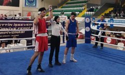 Erzincanlı Genç Boksörden Türkiye Üçüncülüğü