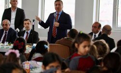 Vali Hamza Aydoğdu Altınbaşak’ta Gençlerle Buluştu