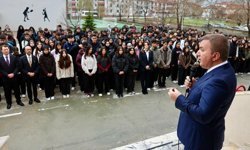 Vali Aydoğdu Lise Öğrencileriyle Bir Araya Geldi