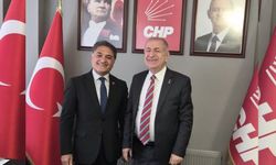 Ümit Özdağ CHP Erzincan İl Başkanlığı’nı Ziyaret Etti