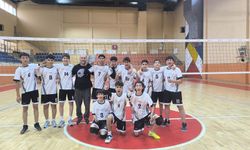 Erzincan ANALİG Erkek Voleybol Takımı Grup Birincisi Oldu