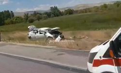 Yollarüstü Mevkiinde Otomobil Yoldan Çıktı