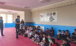 Polis Ekipleri Minik Sporculara Güvenlik Eğitimi Verdi