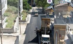 Erzincan Belediyesi Sıcak Asfalt Çalışmalarını Sürdürüyor