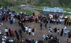 1994'te Boşaltılan Köyde 32 Yıl Sonra Düğün Yapıldı