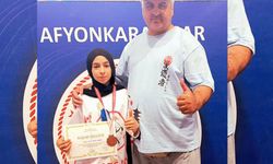 Erzincanlı Sporcu Halime Zümra Albayrak’tan Türkiye Üçüncülüğü