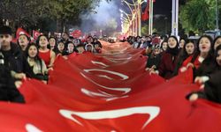 Erzincan’da Yüzlerce Kişi Fener Alayı’nda Buluştu