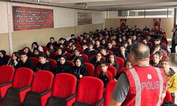 Emniyet Ekipleri Öğrencileri Güvenlik Konusunda Bilinçlendiriyor