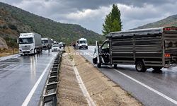 Sansa Geçidi’nde Sel: Erzincan-Erzurum Kara Yolu Ulaşıma Kapandı