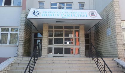 Hukuk Fakültesi Öğrencilerinden Devam Zorunluluğuna Tepki: “Binlerce Çalışan Öğrenci Mağdur Edildi"