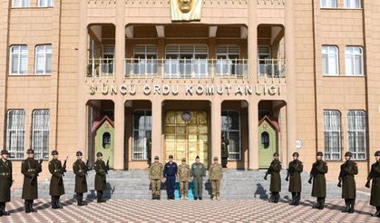 Komutanlar Erzincan'daydı