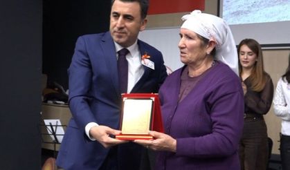 4 Özel Çocuğa Bakan Anne, Yılın Annesi Seçildi