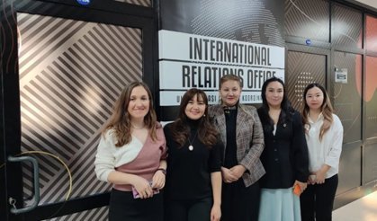 Kazakistanlı Doktora Öğrencilerinden Erzincan Üniversitesine Akademik Ziyaret