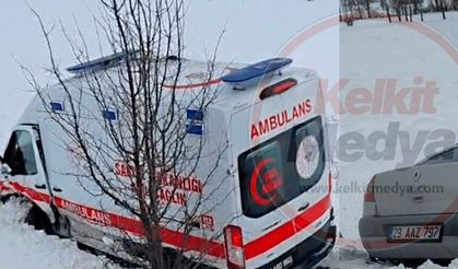 Hasta Taşıyan Ambulans Kelkit’te Kaza Yaptı