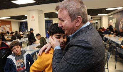 Vali Aydoğdu’dan Vefat Eden Öğretmenin Oğluna Anlamlı Destek