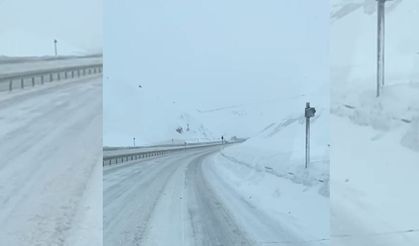 Erzincan’da Yoğun Kar ve Tipi Ulaşımı Olumsuz Etkiledi