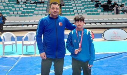 Erzincanlı Güreşçi Türkiye Üçüncüsü Oldu