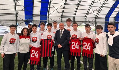 İliç’te Erzincanspor Futbol Okulları’nın İlk Ayağı Açıldı