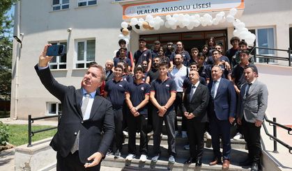 Vali Aydoğdu'dan Öğrencilere Büyük Jest