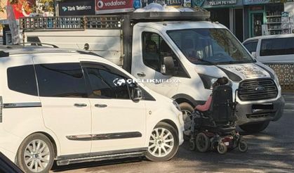 Kaldırım Rampasına Park Edilen Araçlar Engelli Vatandaşı Mağdur Etti