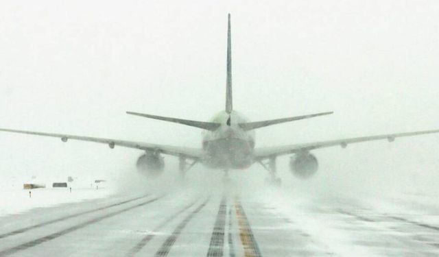 Erzincan’da Hava Ulaşımına Kar Engeli