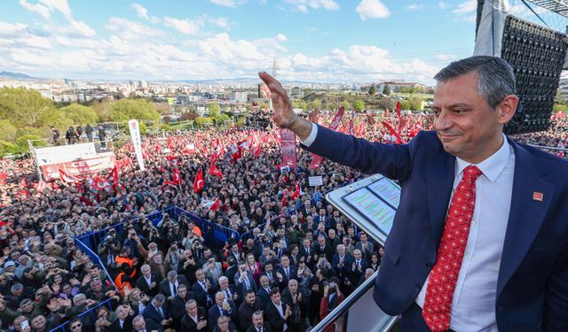Özgür Özel Rekor Oyla Yeniden Genel Başkan