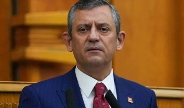 SON DAKİKA : Özgür Özel'e Yumruklu Saldırı