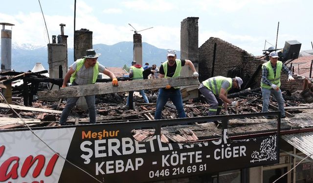Buğday Meydanı Yangını Sonrası Yaralar Sarılıyor