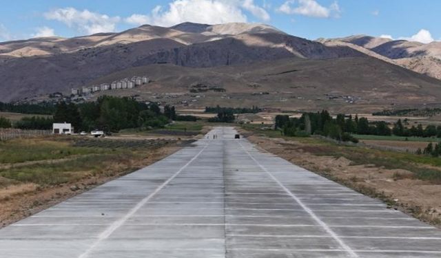 Türkiye'nin İlk İlçe Havaalanı Aktif Hale Getiriliyor