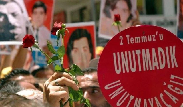 Madımak Katliamı'nın Yıldönümünde Sivas'ta Anma