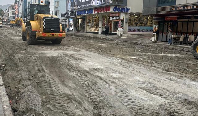 Muhsin Yazıcıoğlu Caddesi Yenileniyor