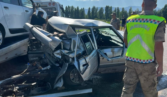 Erzincan’da Zincirleme Trafik Kazası: 5 Kişi Yaralandı