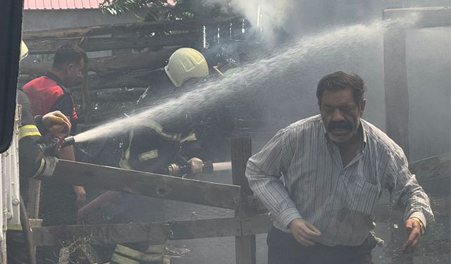 İzzetpaşa Mahallesi’nde Odunlukta Yangın