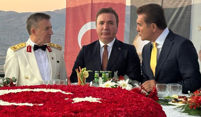 3. Ordu Komutanı Altuğ, Erzincan’daki ilk resepsiyonunu 30 Ağustos’ta yaptı