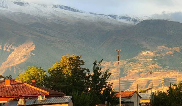 Erzincan’da Kış Kendini Gösterdi: "Dağlar Ağardı Kardan"