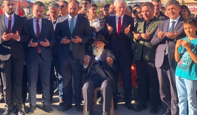 Erzincan’dan Gazze’ye Destek: Cumhuriyet Meydanı’nda İsrail Protestosu