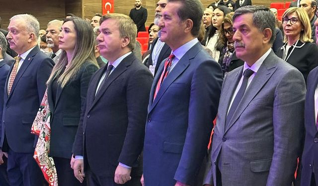 Erzincan'da Kureyşan Ocağı ve Âşık Davut Sularî Sempozyumu Düzenlendi